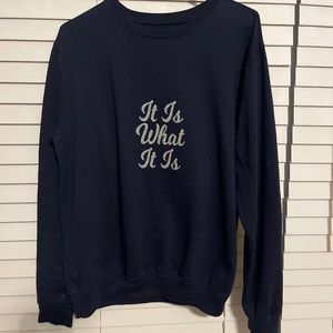 Women’s navy blue long sleeve top